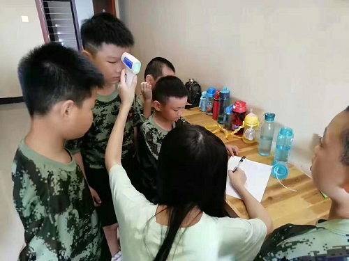 軍事拓展夏令營對孩子的好處