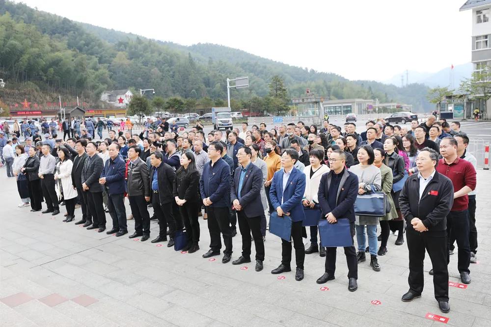 2021“新春再出發”系列活動—— “游紅色景點、學百年黨史”活動 在井岡山正式啟動