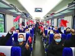 首趟湘贛邊紅色專列抵達井岡山 計劃年內開行100趟